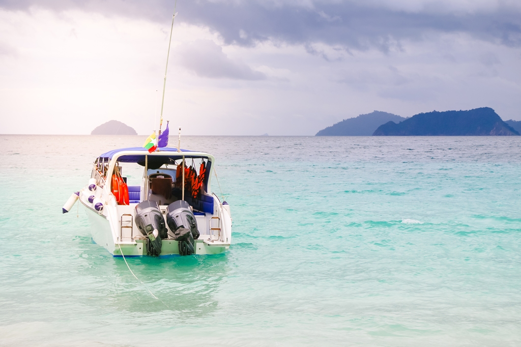Projet de Navette Touristique et de Transport Aquatique