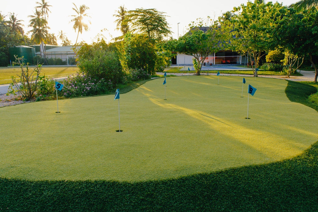 Aménagement d’un Port de Plaisance et d’un Terrain de Golf